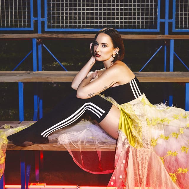 A MAL TIEMPO BUENA CARA